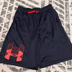 Boys Under Armour Shorts Size Youth XL